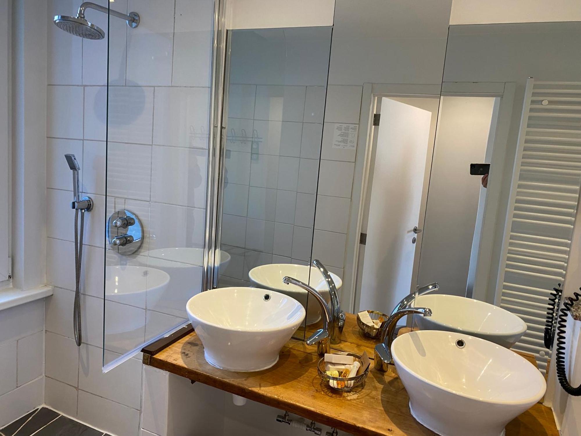 Hotel De Backer 3*